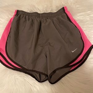 Nike shorts Woman